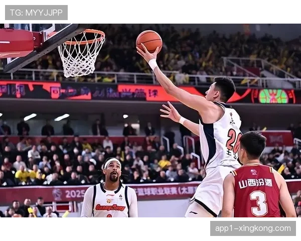 程帅澎12分5助攻 浙江后卫组织串联作用不可或缺