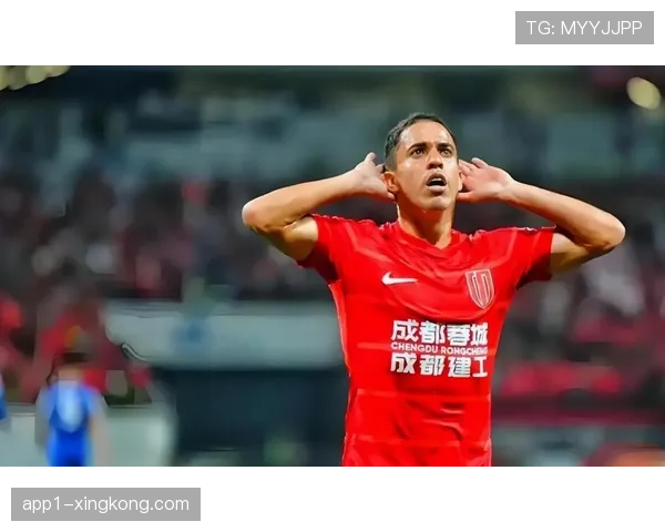 索罗金关键进球助成都逆转，外援前锋把握机会能力突出